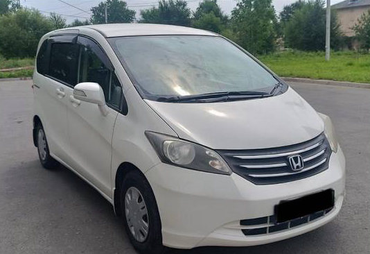 Аренда Honda Freed 2009 во Владивостоке