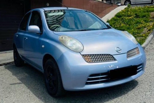 Аренда Nissan March 2004 во Владивостоке